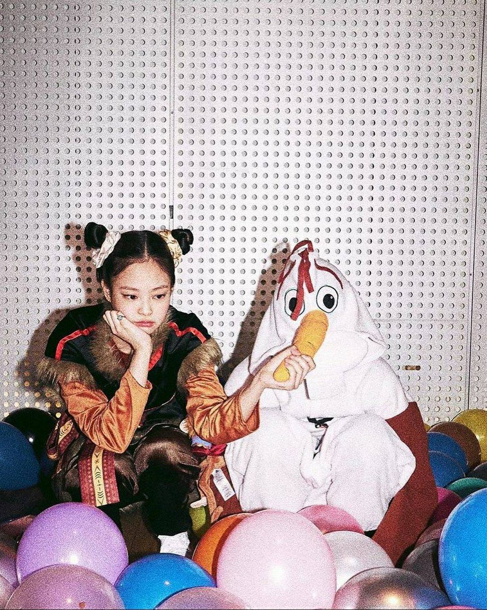 jenlisazone's tweet photo. Nothing, I just miss them #JENLISA https://t.co/iWus95X8gz
