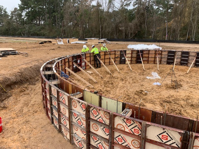 TexasAquastore's tweet photo. #TexasAquastore is forming up for a double #tankinstallation in Tomball, TX for Dowdell PUD.  #Aquastore #OPtiDome #BoltedSteelWaterStorageTanks #LowerMaintenance #NeverNeedsPainted #GlassFusedToSteel #MadeInAmerica https://t.co/NCWvPKAc1K
