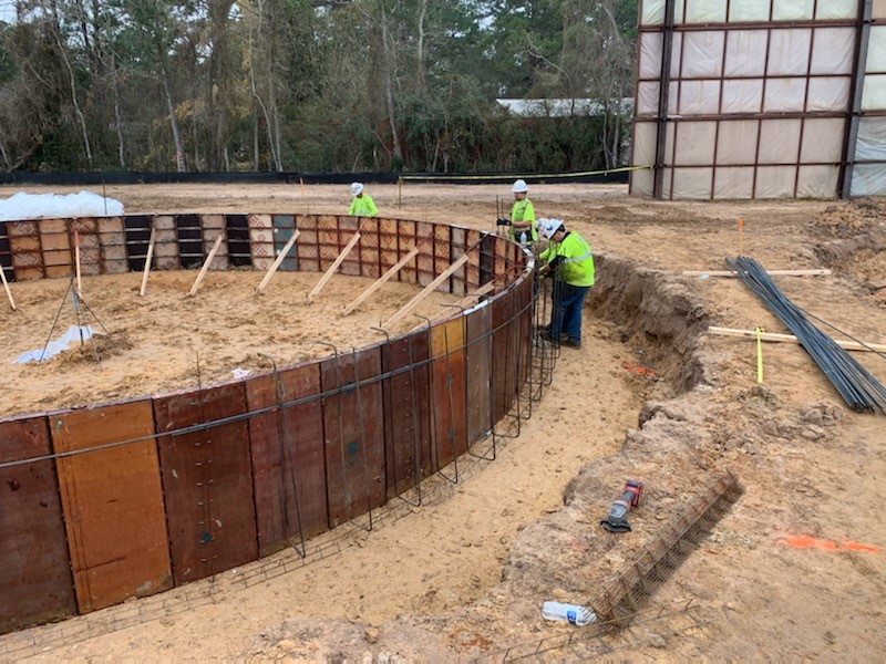 TexasAquastore's tweet photo. #TexasAquastore is forming up for a double #tankinstallation in Tomball, TX for Dowdell PUD.  #Aquastore #OPtiDome #BoltedSteelWaterStorageTanks #LowerMaintenance #NeverNeedsPainted #GlassFusedToSteel #MadeInAmerica https://t.co/NCWvPKAc1K