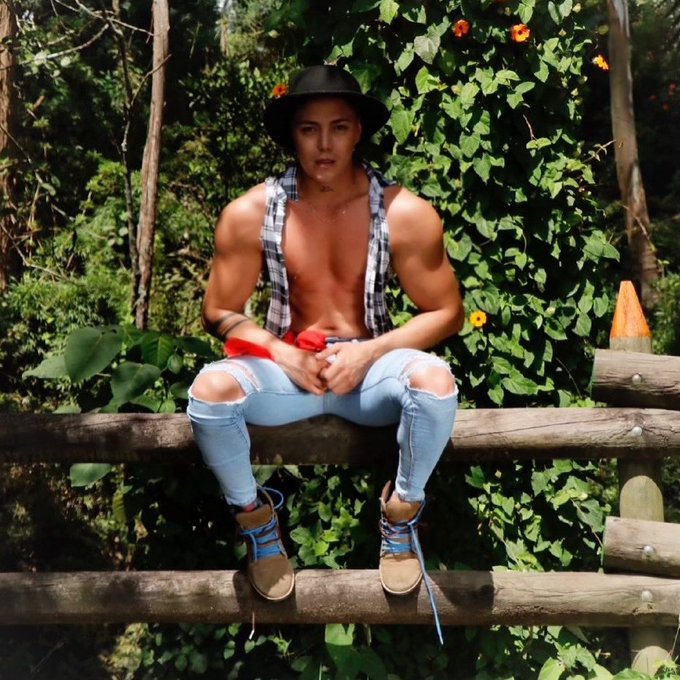 Amazing times are coming 🔥🔥@kenzaenzz  @Flirt4Free @Flirt4FreeGuys  #NewProfiePic https://t.co/tl7If<a class="tags" href="/tag/kenzaenzz">@kenzaenzz</a><a class="tags" href="/tag/flirt4free">@flirt4free</a><a href="/tag/newprofiepic"class="tags"><span>#newprofiepic</span></a>