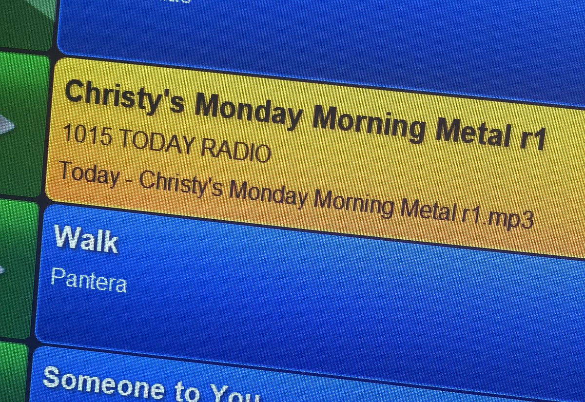 ChristyjFarrell's tweet photo. Happy Monday from me. @Pantera @1015todayradio #CMMM https://t.co/O9naRB9ITV