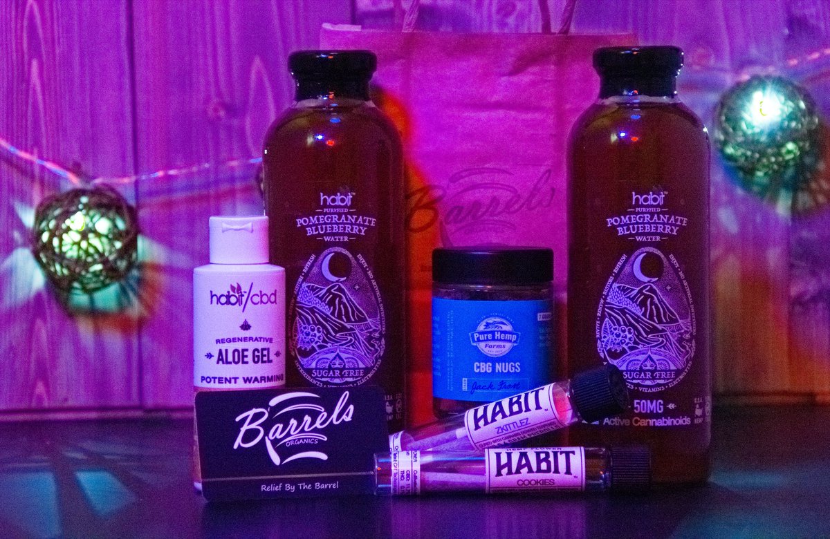 terrantinothas1's tweet photo. A few products shotsI did, I think I did pretty well #productphotography #productshoot #productshooting #productphotographer #productshots #habitcbd #cbdwellness #cbdhealth #cbdproducts #cbdlife #cbddrinks #cbdflower  #socialmediamarketing #letsworktogether #terrantinothashooter https://t.co/3FOm8xeSoj