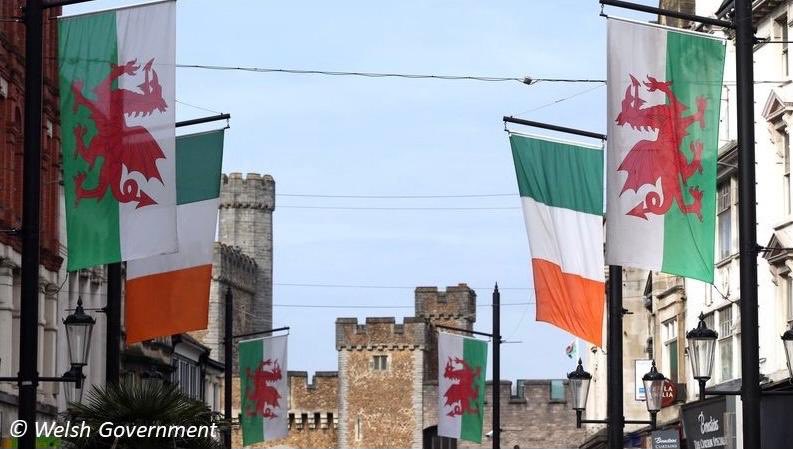 The Ireland-Wales Shared Statement &amp; Joint Action Plan is now live. 

The Statement sets out plans for the 🇮🇪-🏴󠁧󠁢󠁷󠁬󠁳󠁿 relationship in the years ahead, and the Action Plan outlines shared actions spanning political, economic &amp; cultural engagement. 

Take a look👉bit.ly/2PmP9nf