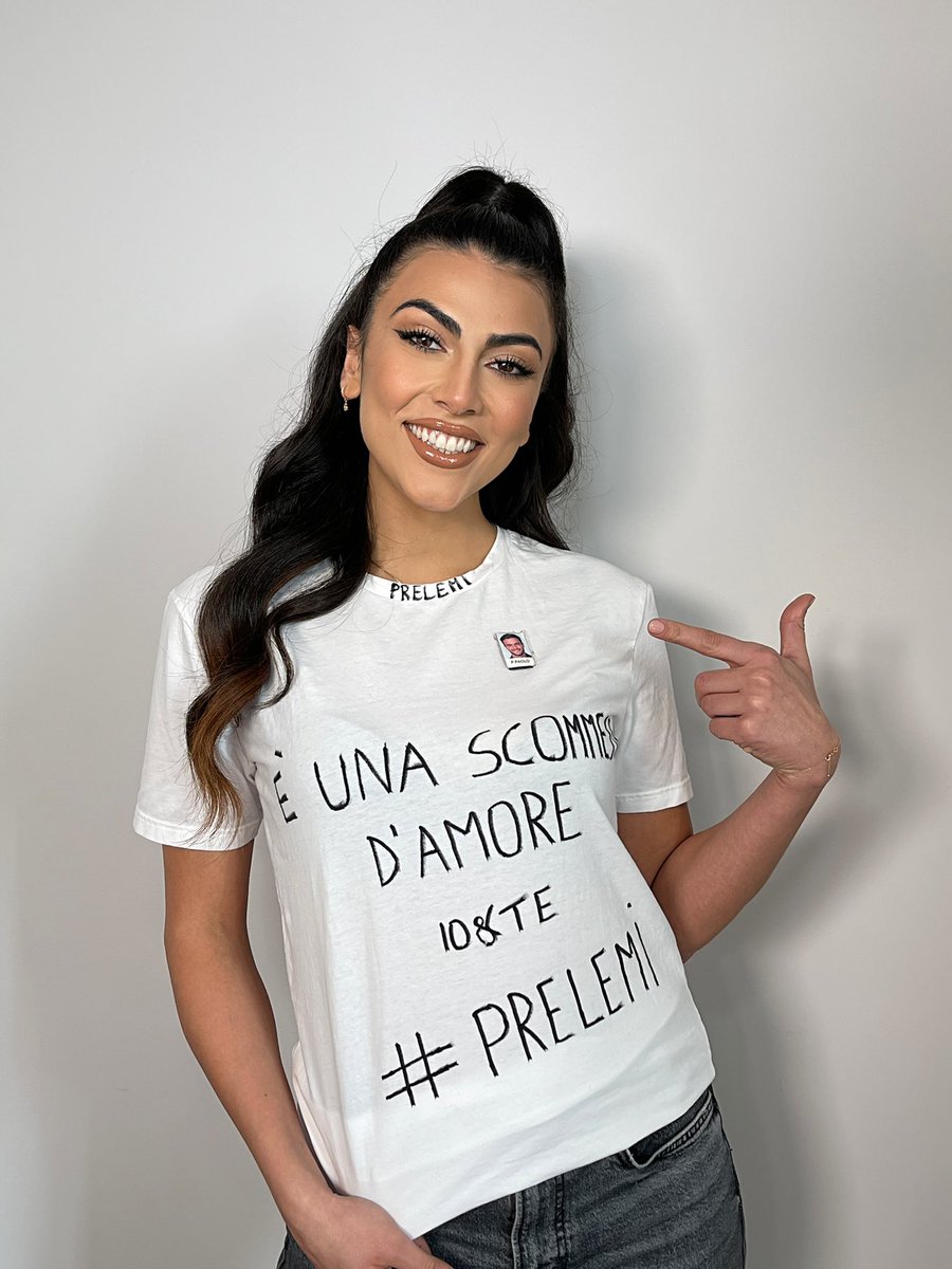GiuliaSalemi93's tweet photo. Sei in finale e Noi abbiamo vinto... Sottoni d'Italia... sapete chi sostenere stasera vero? 😎 #gfvip #prelemi https://t.co/l1TbfCrsmw