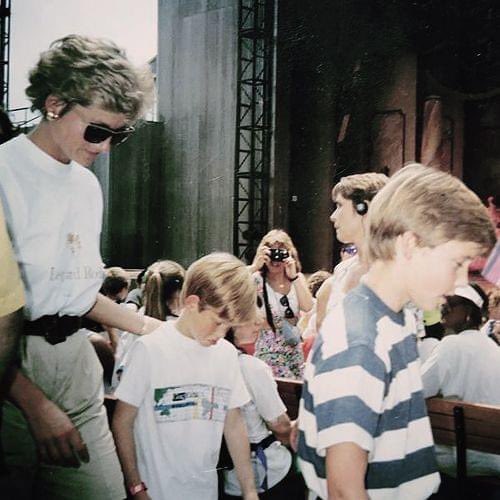 ArchivedFlorida's tweet photo. Princess Diana, Jul 01, 1961 - Aug 31, 1997. https://t.co/32OGMerujk