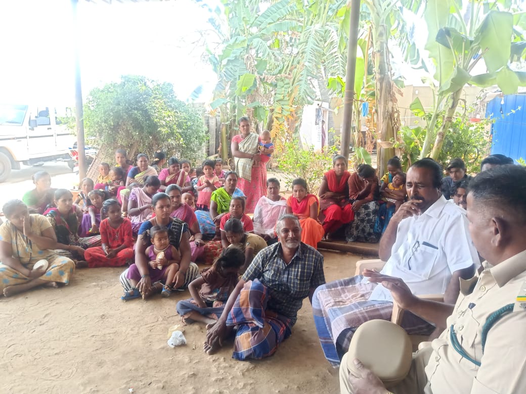 WCCBHQ's tweet photo. On 28-02-2021, @WCCBHQ organized a community #awareness_program at Shikari Madu, #Krishnagiri (TN) for natives of ‘#Narikuravar’ community, known as traditional hunters.

65 people from the community, along with NGO officials &amp; Panchayat representatives, attended the program. https://t.co/YZkMTOJhYS