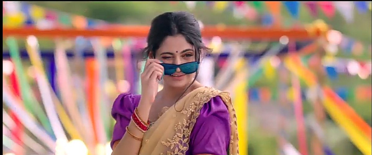 LosliyaFC's tweet photo. Trending now 😎😎

#FriendshipMovieTeaser #Losliya https://t.co/SZd4Veyjos