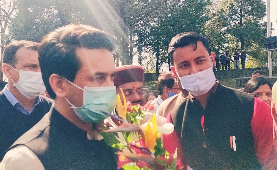 KArihanta's tweet photo. केंद्रीय राज्य मंत्री (वित्त एवं कॉर्पोरेट मामले) श्री अनुराग ठाकुर जी का पालमपुर में हार्दिक अभिनंदन।
@ianuragthakur @BJP4Palampur @BJP4Himachal @BJP4India https://t.co/6ohOrMbYvS
