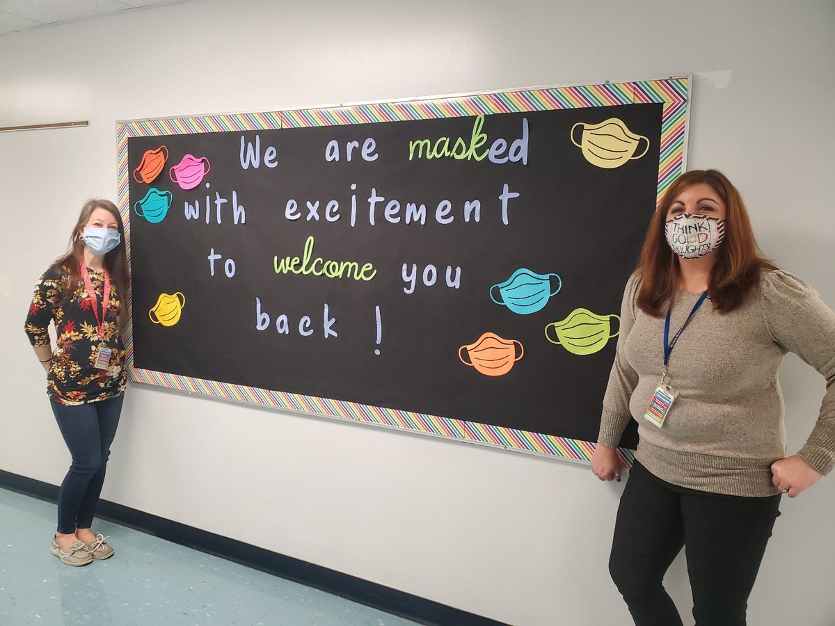 MrsScheeler2grd's tweet photo. 2nd and 1st grade is ready to welcome back students to @therivierabeach @AACountySchools #backtoschool #hybrid #wevegotthis https://t.co/w9IVnaLoqp
