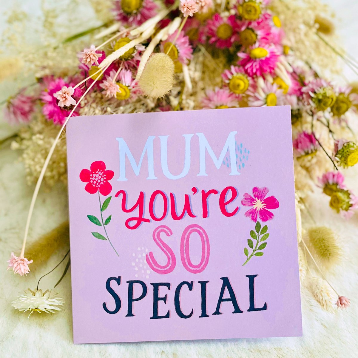 #MothersDay is coming soon! 💗

Choose from a wide range of styles. We have something for every Mum, including simple, sentimental and fun styles!

📸: <a href="/mamadoitblog/">Mamadoitblog</a>

dottyaboutpaper.co.uk/mothers-day-ca…
