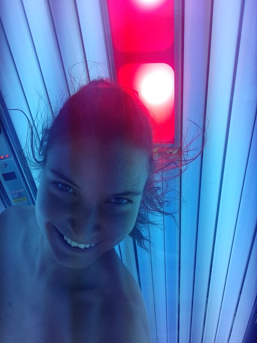 Sziasztok nektek hogy telik a nap?  😚 https://t.co/XnoM9ENfog