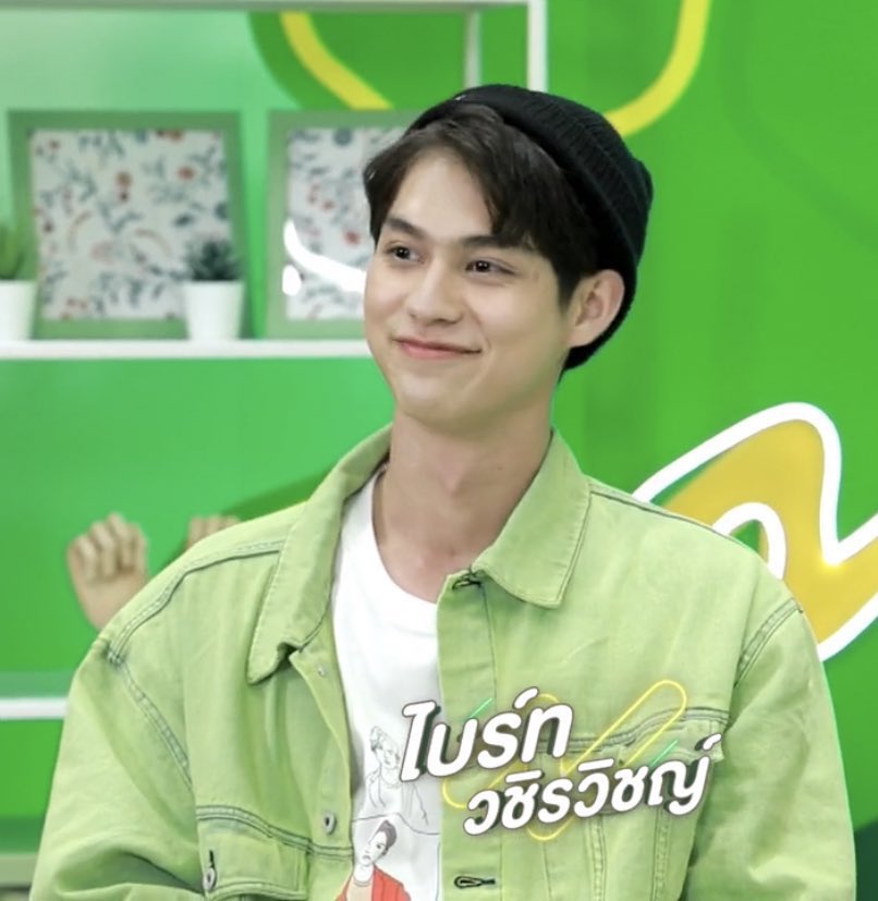 Pani_BrightStar's tweet photo. วันนี้ไบร์ทน่ารักมากกกก🤍💚
#bbrightvc 
#ฮึบTalkbyBrandsXBrightXTayTawan https://t.co/Dpk7k2u5op