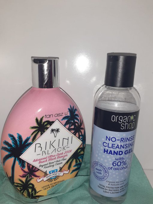 Aah kedvenc szolig&eacute;pem lett: vizpermet, kis vibr&aacute;ci&oacute;.. 😄&eacute;s mellette ne maradjon el a barn&iacute;tokr&eacute;m sem