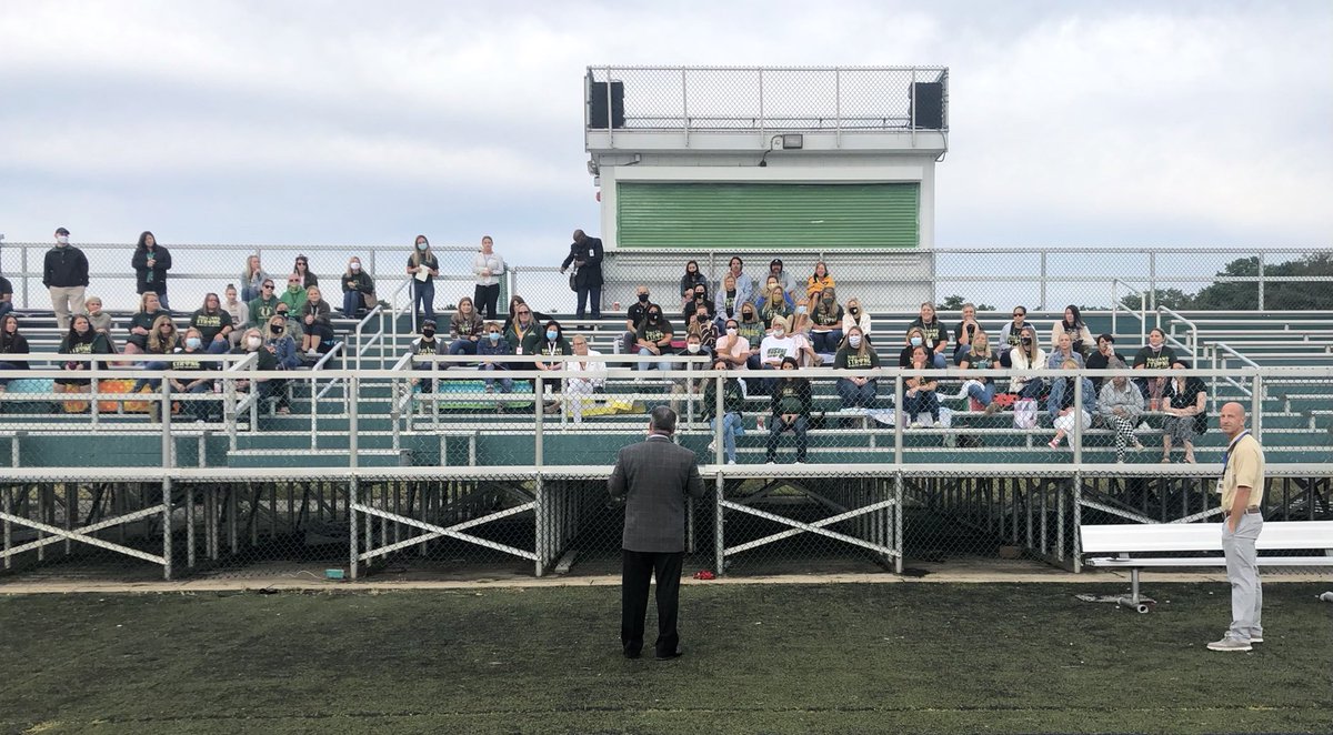 VMESMustangs's tweet image. Dr. Farrell, congratulations on your one year anniversary of leading the Brick Township School District, we are grateful for your service and leadership during these unprecedented times.#ItsBeenAYear #BrickStrong ⁦@BrickSupt⁩ ⁦@Brick_K12⁩