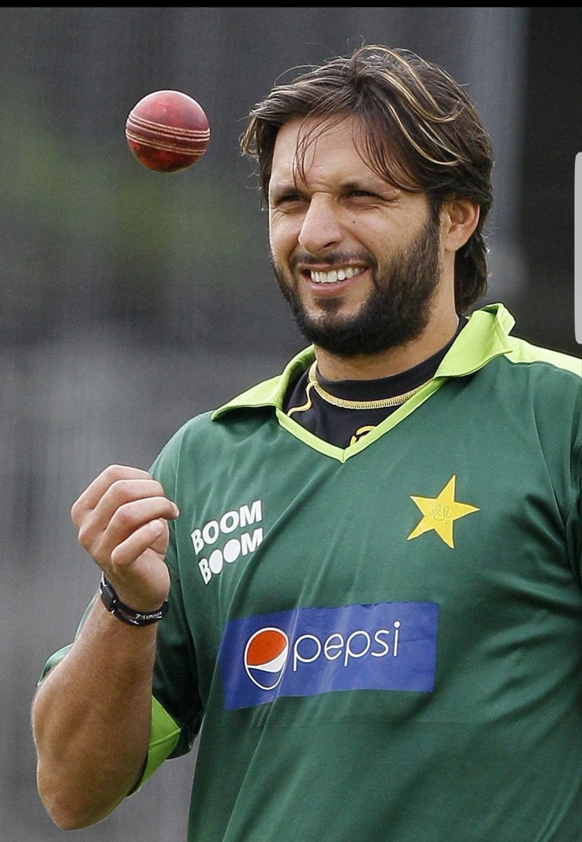 abdulalim44's tweet photo. Asalamu Alaikum.  Happy birthday sir. @SAfridiOfficial You are my very favorite person.  I grew up watching your game as a child.  You have been my favorite ever since.  Your best wishes and prayers from Bangladesh.  Happy birthday sir again living happily with family https://t.co/7x7DornBRN
