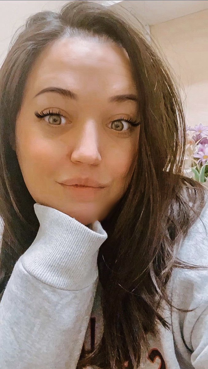 JennaCatlyn's tweet photo. Confidence is Beauty.✨

#SelfieMonday #MotivationMonday #beauty #confidence #authentic #nofilterneeded #makeup #lookoftheday #lotd #Mindset #success #PositiveVibes #farmasimakeup #farmasius https://t.co/wsLst3woJD