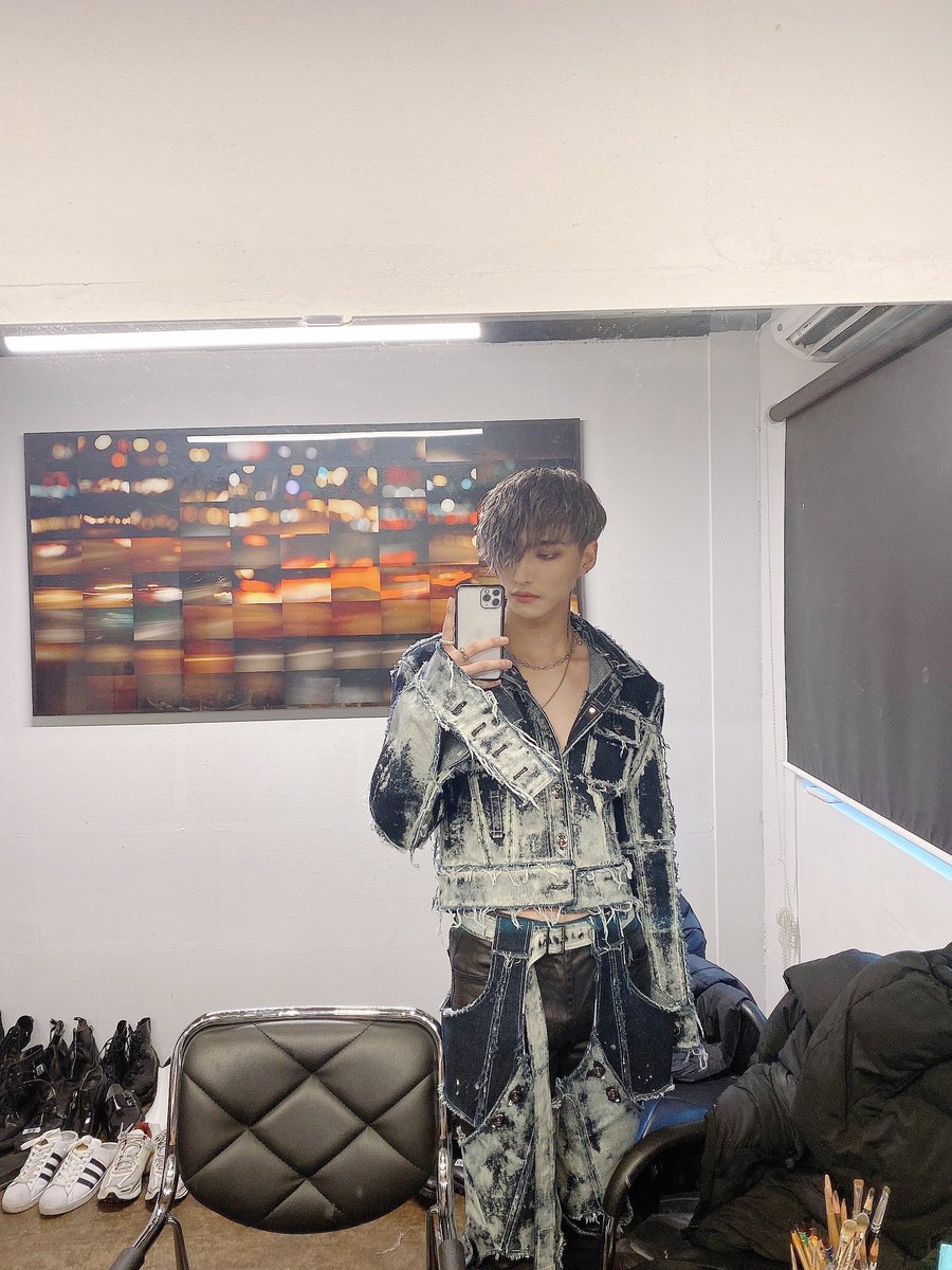 ATEEZofficial's tweet image. [#성화] 3월도, 불놀이야 활동도 모두 모두 잘 부탁해요 화이티이이잉💙💙💙
#ATEEZ #에이티즈