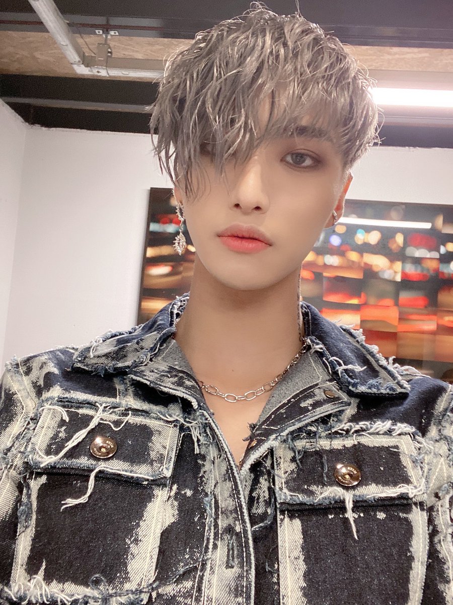 ATEEZofficial's tweet image. [#성화] 3월도, 불놀이야 활동도 모두 모두 잘 부탁해요 화이티이이잉💙💙💙
#ATEEZ #에이티즈