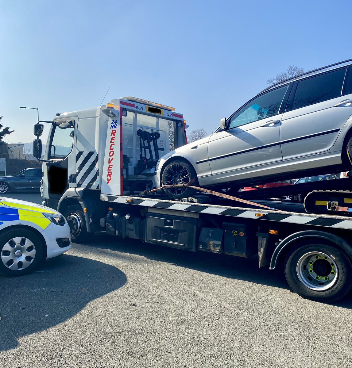 Plymouth_PDU's tweet photo. ⛔️ Driver failed to stop for police during a traffic op this morning and then tried to hide the vehicle where they thought it wouldn’t be found ... guess what ... we found it 🤷🏻‍♂️ #disqualifieddriver #vehiclerecovered #noinsurance #courtdatepending #hideandseek #fatal4 https://t.co/nNvNMAjRX8