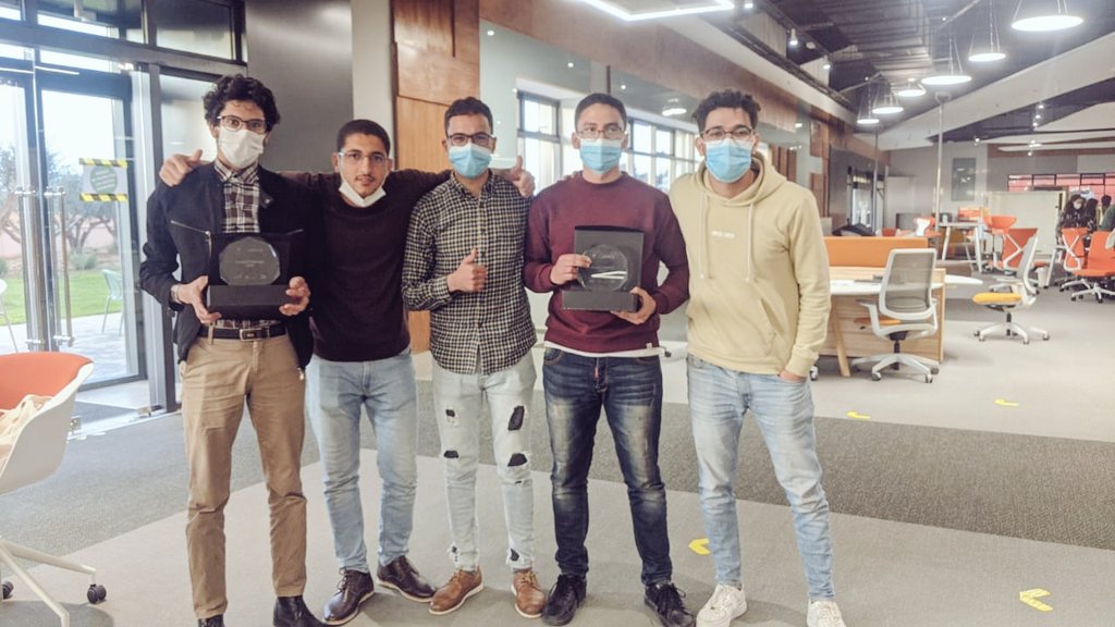 hadjaoui_el's tweet image. Proud to be part of #finhack hackathon #fintech and be one of the winners 
@StartGateMA 
@1337FIL