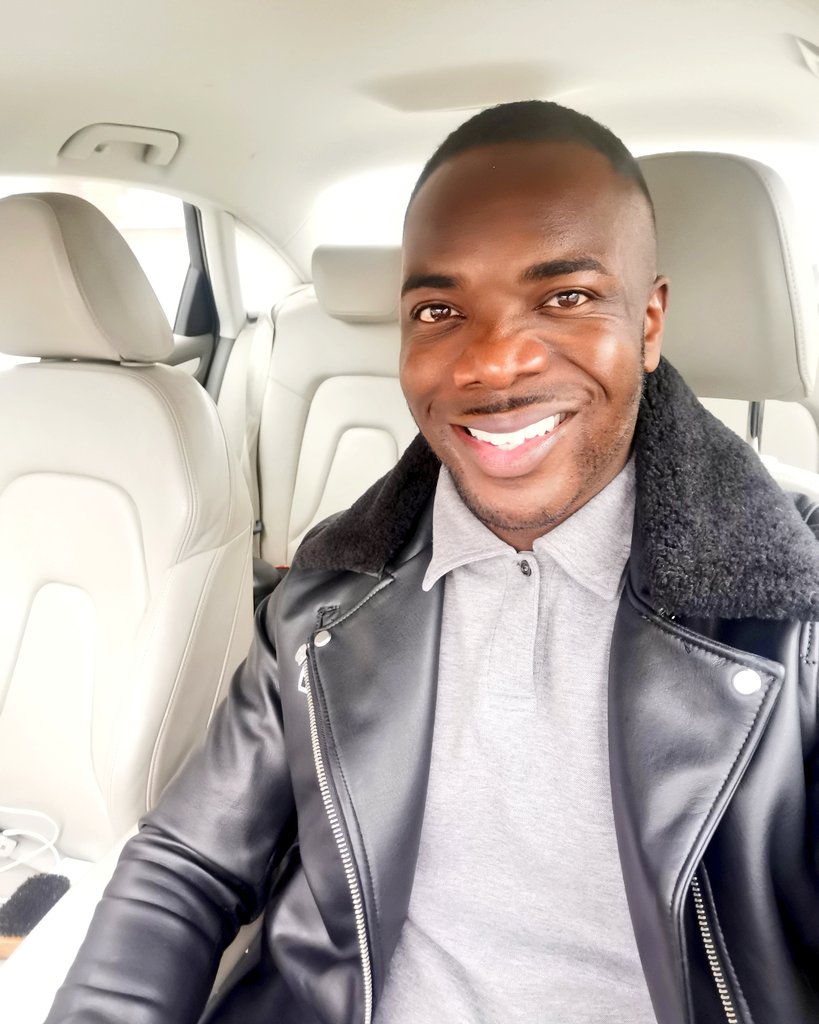 No sun today but it's a productive day! Exciting update on my unisex footwear line <a href="/dedaulphin/">Rêve Le</a> announced later this week! 👟🚀✨