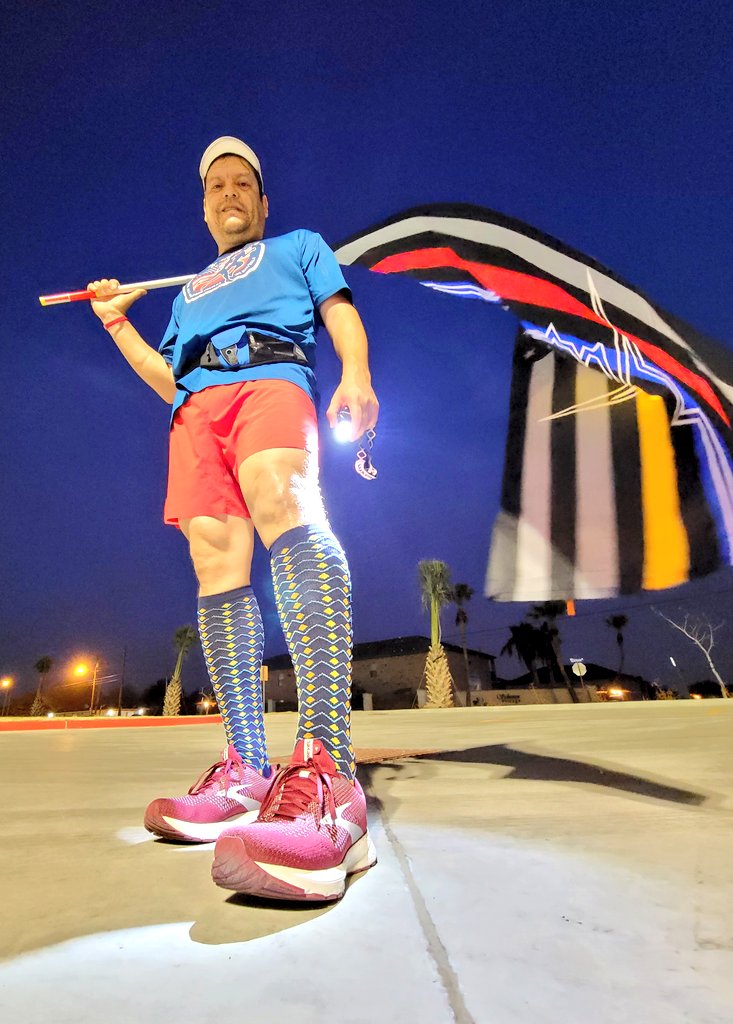 jesqueda's tweet photo. Monday morning run #rgv #run #running #rgvrunning #BacktheBlue #firstresponders #thinblueline #extremefitUSA #texas #team_foxhole #100MilesinMarchChallenge #prostatecancer @foxhole_marathon https://t.co/VudG4xw0Xp