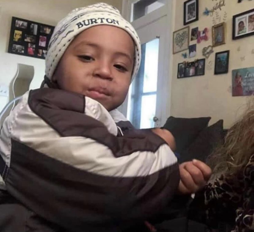 BrittanyHarryTV's tweet image. 2 small children believed to be in the Ohio River. 2 different stories. 2 very sad, unfathomable circumstances. These babies are innocent. These babies didn’t deserve this. 💔🙏🏽