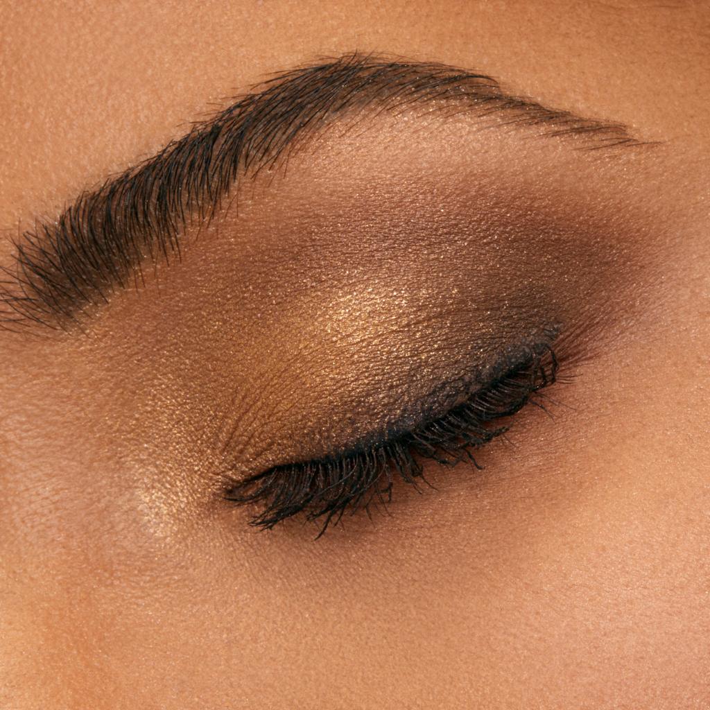 COVERGIRL's tweet photo. Subtle glam.
π€©#PerfectPointPlus Liquid Eyeliner in '200-Black Onyx'
π€©#TruNaked Quad Eyeshadow Palette in 'Desert Glamping' (Buy 2, Get $7 in ExtraBucks at @cvs_beauty Epic Beauty event)
#EasyBreezyBeautiful #COVERGIRLCrueltyFree #CrueltyFree https://t.co/OYwl0l7QtT