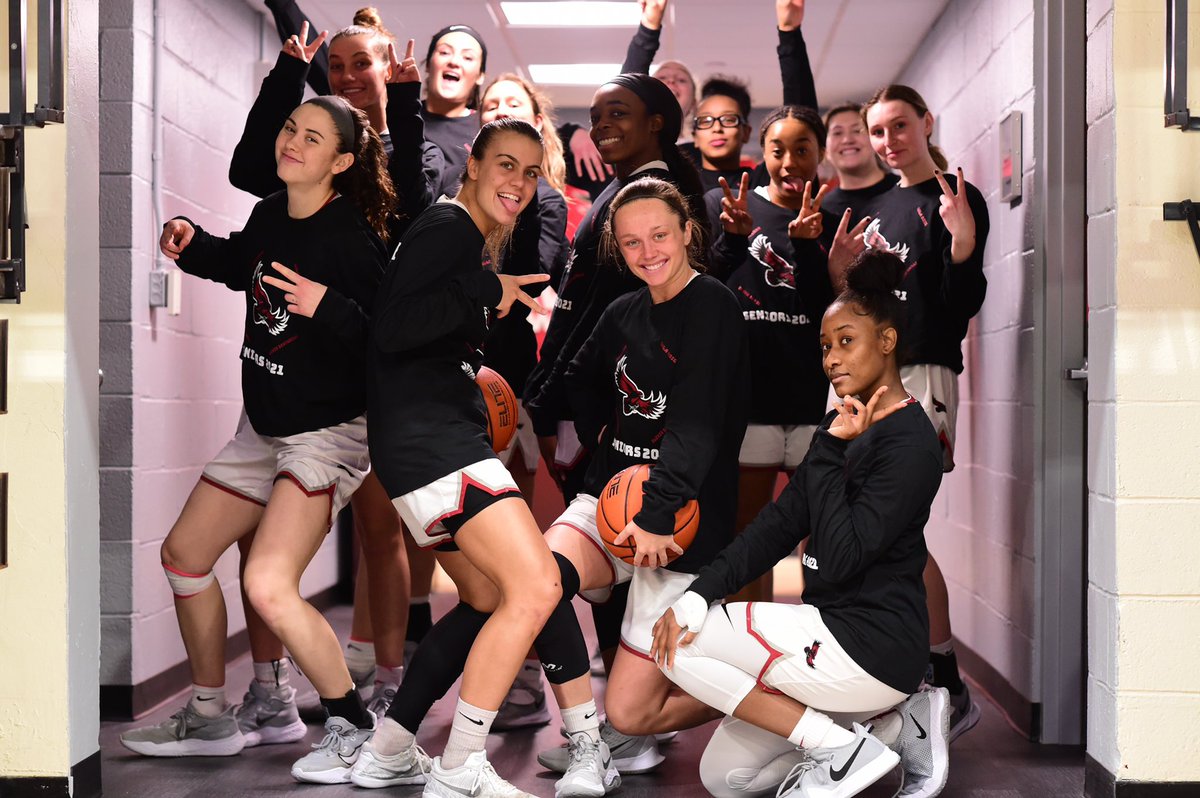 SJUHawks_WBB's tweet photo. Squad things 🔥

#THWND https://t.co/Q3tXUwQt8J