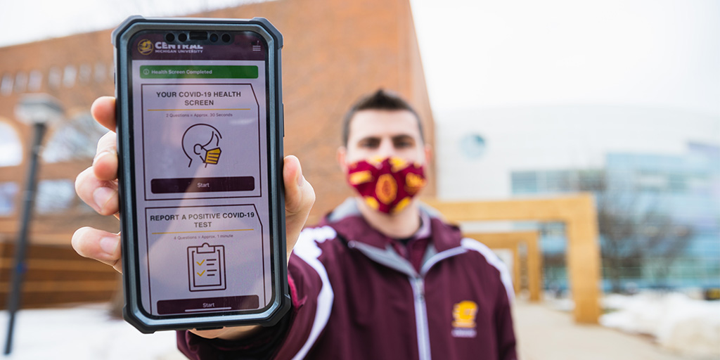 There is still time to win a $100 gift card to the CMU Bookstore. How? By completing the health screen every day before you come to campus, you’ll automatically be entered to win. #LifeAtCentral #FireUpChips