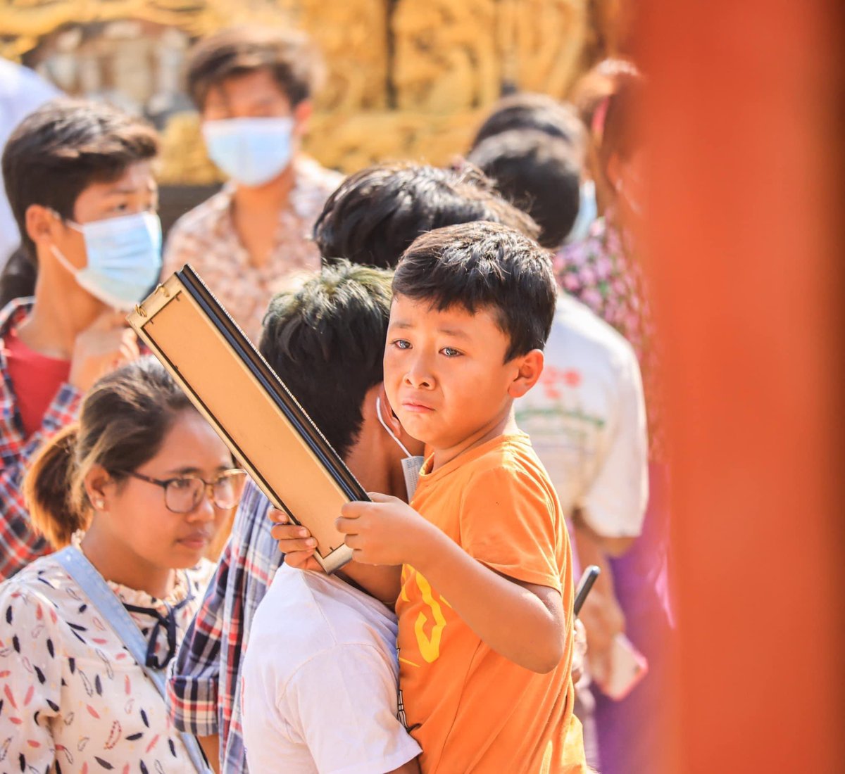 Can you hear the children cry? They’ve lost their parents. Do you feel their pain? #WhatsHappeningInMyanmar #HearTheVoiceOfMyanmar #CrimesAgainstHumanity
