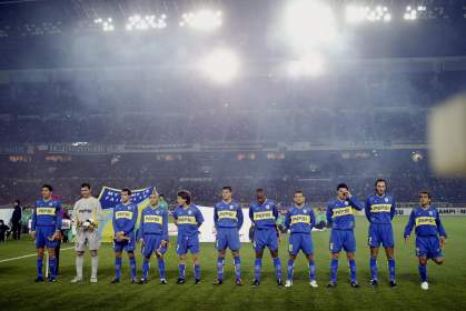 marto_m3's tweet photo. Hoy cumple 23 años (01/03/1998) el estadio 🇯🇵INTERNACIONAL DE YOKOHAMA del Yokohama Marines. En este estadio #BOCA gano la copa #Intercontinental2003 frente al #MILAN 1(1)-(3)1 (https://t.co/1eTAK2oeyG) logrando su 3er copa mundial. / #MartoEstadio https://t.co/NuGucHnrVA