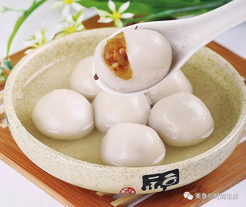 NovelsFrom's tweet photo. บัวลอยไส้ถั่วลิสง 花生汤圆 Huāshēng tāngyuán
จาก  #เชฟคนนี้มีรักมาเสิร์ฟ!
https://t.co/G6FrT9mz8k

ทดลองอ่าน : https://t.co/WFjYUWrbSr
ซื้อได้ที่ Jamshop >> https://t.co/YX8rCeClKz
ซื้อร้านนายอินทร์ >>  https://t.co/vGE1oraMJe https://t.co/NikKwJWSE3