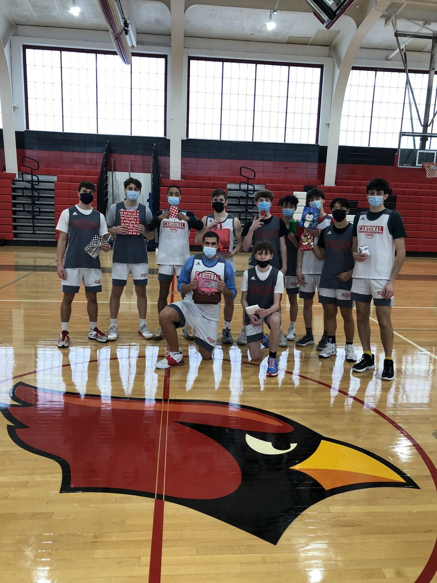 wwrsdboyshoops's tweet photo. Covid kept us apart at the holidays but it couldn’t prevent our holiday gift grab bag. Traditions carry on!! #team #together https://t.co/SqRsh2mwvL