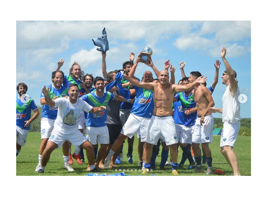 🏆POSOS CAMPEON 2020 !!🏆

Gracias jugadores por esta alegria, nuestra primera copa....