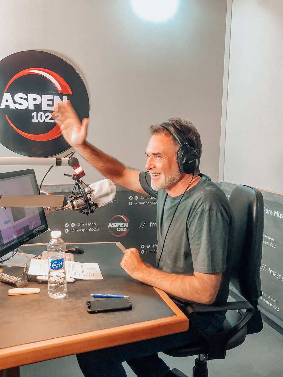 fmaspen's tweet photo. [AHORA] @ConexionAspenhabla  con la hija y nieta de Alfredo Capalbo productor que trajo a Queen a la Argentina #SemanaQueenEnAspen 

Escuchanos en https://t.co/TDxILe47Se https://t.co/77rBtpNCdr