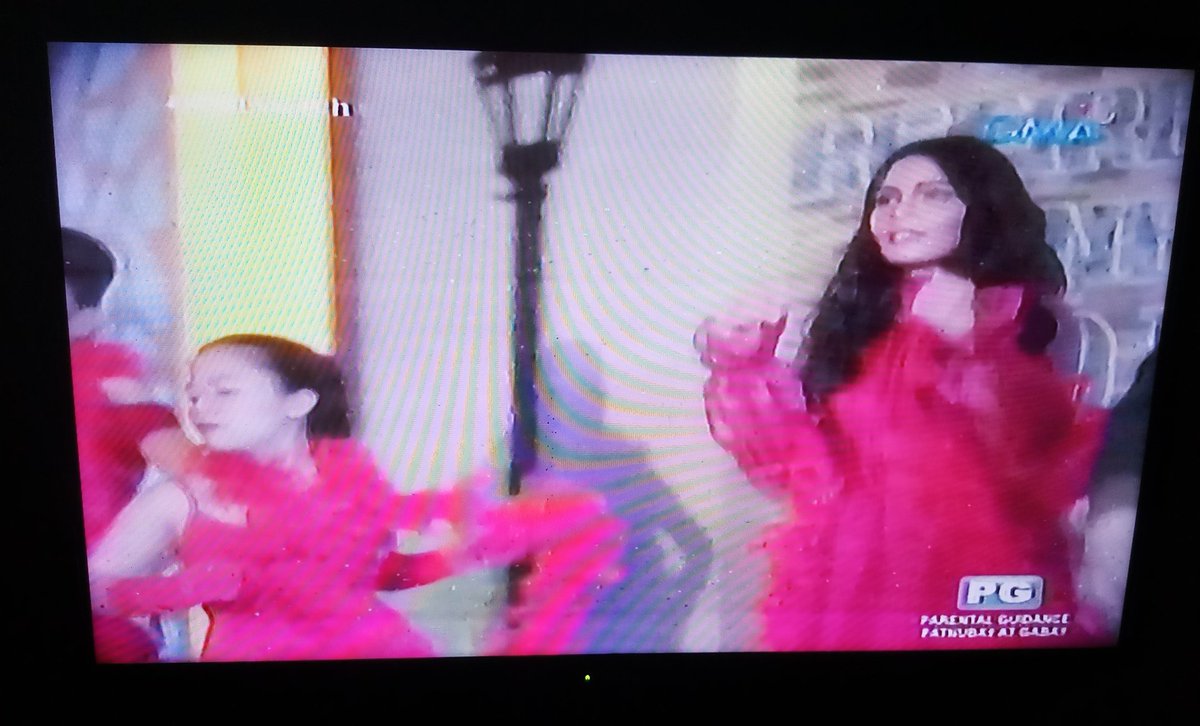 jettrivino's tweet photo. Thanks for Watching Owe My Love + One More Thing ni @LoviPoe Kiray, Ai Ai, and the Gang na I Like Your Red Dress &amp; Performance, Bukas Ulit #OMLSwitch https://t.co/QZmI5zw5qL