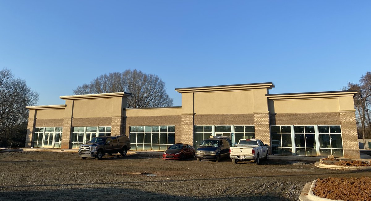 DavieConstNC's tweet photo. The new home of Summit Eye Care's Mocksville location at 1100 Yadkinville Rd. Good news for local business owners -this prime location has up to 4K SF of retail space for lease. We love being involved in Davie County's growth!
#summiteyecare  #daviecountync #daviedelivers https://t.co/rMya6cIbhC