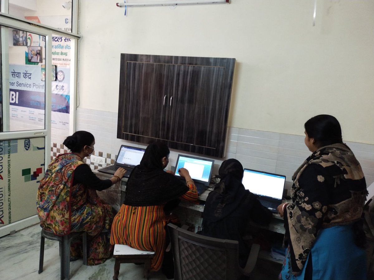 imsarojsonker's tweet photo. महिलाओं को बेसिक कंप्यूटर निशुल्क सिखाने  की शुरुआत।
@CSCegov_ @CSCUttarPradesh @dintya15 @rsprasad @narendramodi @DmMeerut https://t.co/vf4s4HeUvo