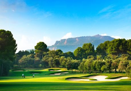 BcnGolfDest's tweet photo. With more than 100 years of history, @golfelprat has established itself among the best clubs in Spain and Europe. Located 30 minutes from Barcelona, it boasts two unparalleled golf courses designed by @gregnormanstyle @diba #barcelona #barcelonaismuchmore https://t.co/1bd0jYtx8W https://t.co/7evkeWe4zg