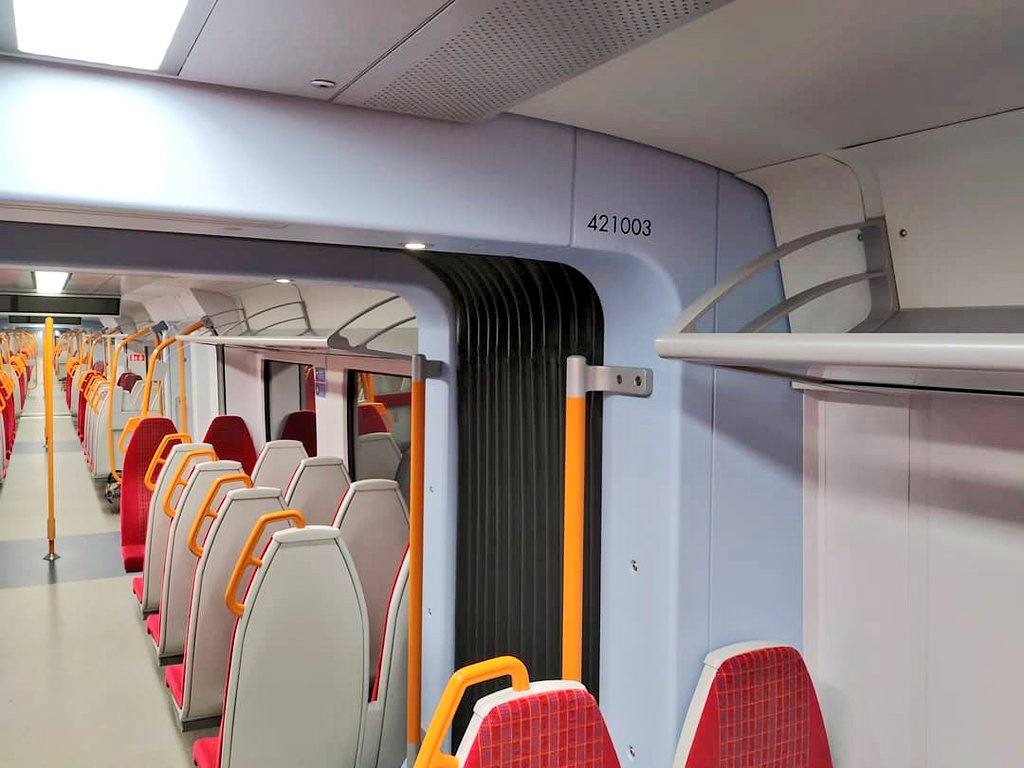 martinw02998119's tweet image. The inside of 707003 #SpottingFromWork last week I started my training on the 707s #class707desirocity #class707