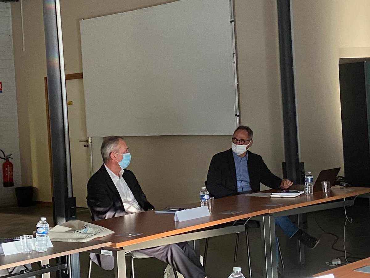 Nous avons le plaisir de rencontrer <a href="/antoine_petit_/">Antoine Petit</a> P-dg du <a href="/CNRS/">CNRS 🌍</a> et de lui présenter les activités de notre Fédération de Recherche ! #Sciences #Cultures #Visuel