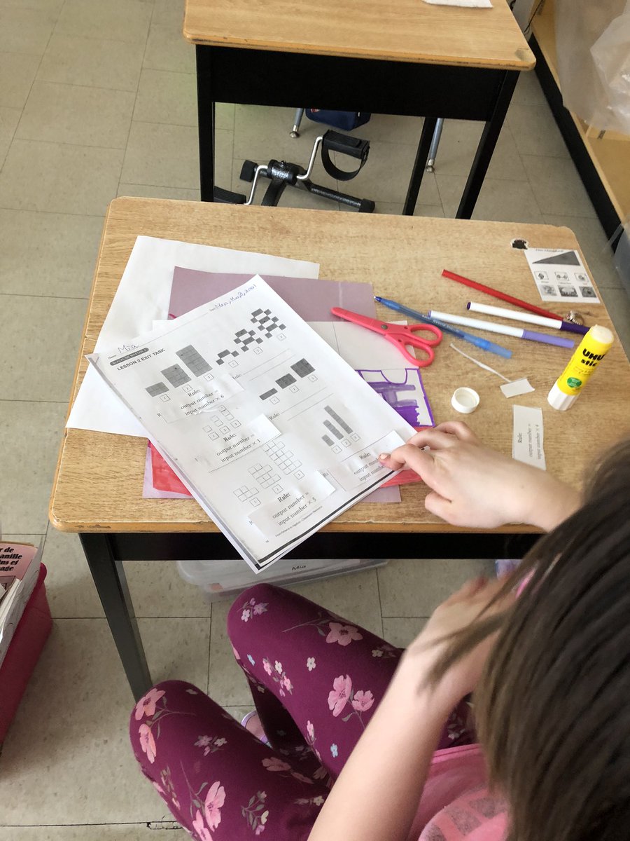 Our Grade 3/4 students have been working hard with growing patterns this week to identify the pattern rule, build from a pattern rule, and represent with a table of values - next up: plotting the patterns graphically! #tldsb #math #knightscode