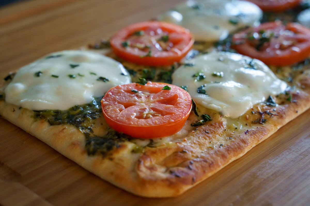 Team_Hill_Photo's tweet photo. On the menu for tonightβs dinner; margarita flatbread. The results...
Shot on @SonyAlpha w/ @TamronUSA 28-75
#teamhill #chefjono #sonya7iii #tamronusa #foodphotography #cameranerd #photooftheday #photograghy #dinner https://t.co/0nMysrliaz