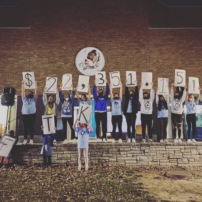UIchildrens's tweet image. Three schools held their #DanceMarathon Big Events this weekend, and we’re blown away by what they were able to achieve despite planning and executing the events during the pandemic. @CCDutchathon, @drakeftk, @ScStormathon raised a total of $51,920.68 FOR THE KIDS! 💛 #FTK