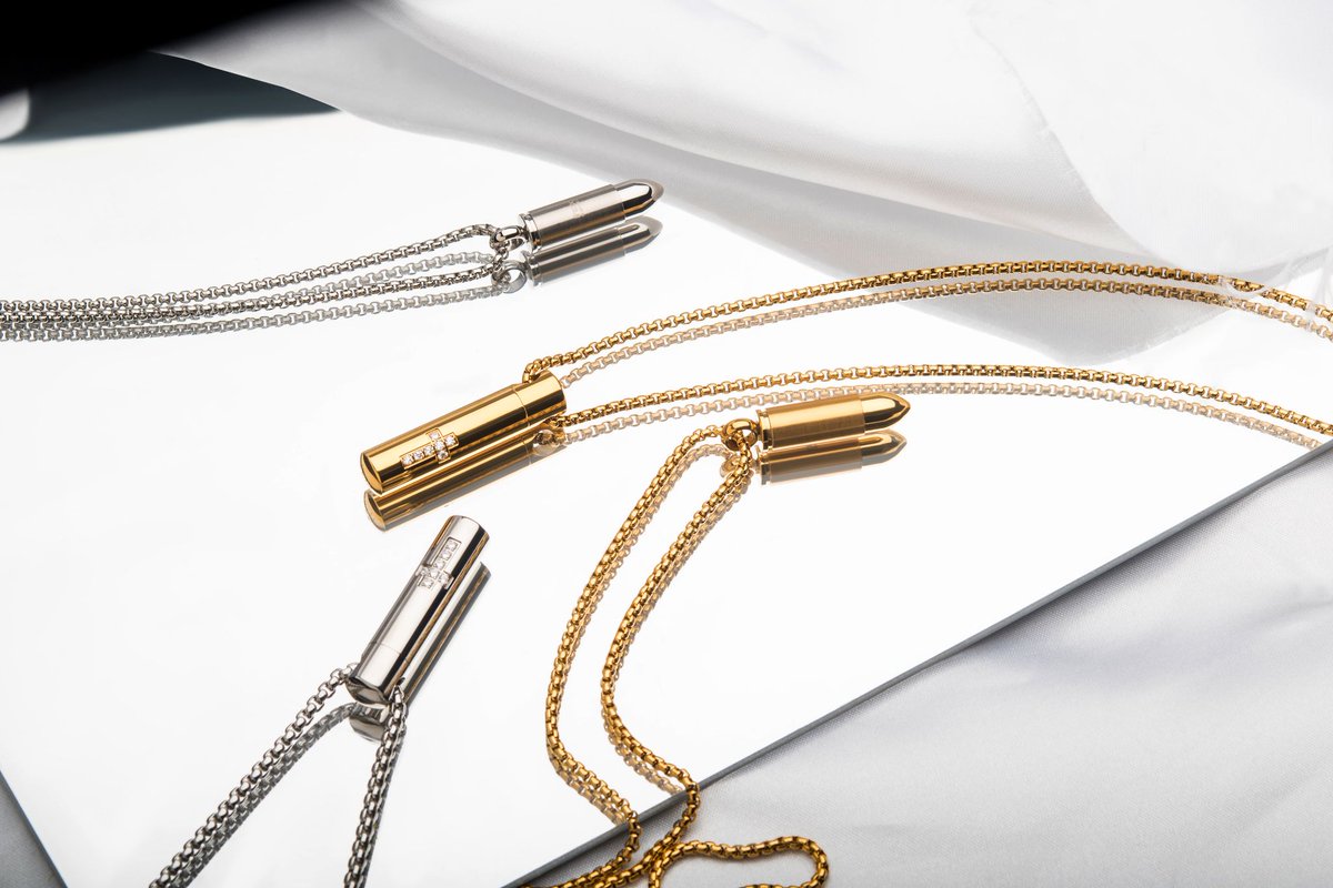 inox_us's tweet photo. Crafted to perfection✨

#Inoxjewelry #Mensjewelry #jewelers #gold #nyjewelers #ct #mensfashion #jewelry #mensstyle #steeljewelry #differentstyles #links #chains #inoxmensjewelry #crosses https://t.co/Yt6P8vGnEi