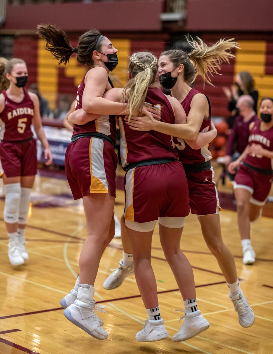 NHSRaidersGBB's tweet photo. Game day got us feeling like!!!!! Tune in tonight as we take on @owatonnagbb 🏀⛹️♀️😷 #EveryMemberEveryMoment #RGBB
📸: @JamesDWellbrock https://t.co/S2y3HBuyta