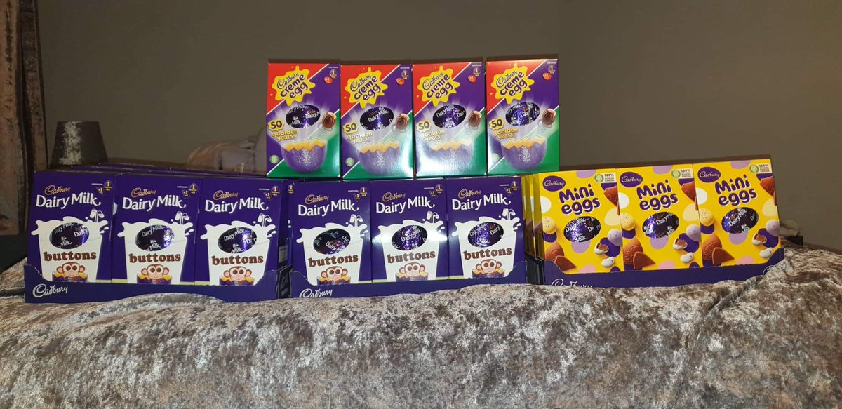 JHJH_Org's tweet photo. A huge thank you 🙏 to the Rotary Club of Minster On Sea @MinsterRc for their very kind donation of 31 easter eggs! 

Our little easter bunnies will be egg-static! 🐰🍫  #easter #charity #donation #swale #minster https://t.co/ANyBfQIUJ2