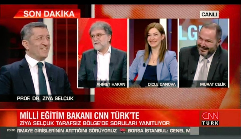 aybloss's tweet photo. Gerçekten hayatımda sizin kadar arlanmaz ve insanların bedduasını alan görmedim daha önce. Benimde andım olsun iki sene sonra böyle gülmek :) #iptalkararınıbekliyoruz https://t.co/JBjXsW4L1o