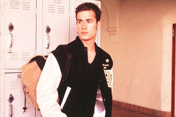 Now everyone says Happy Birthday Freddie Prinze Jr 